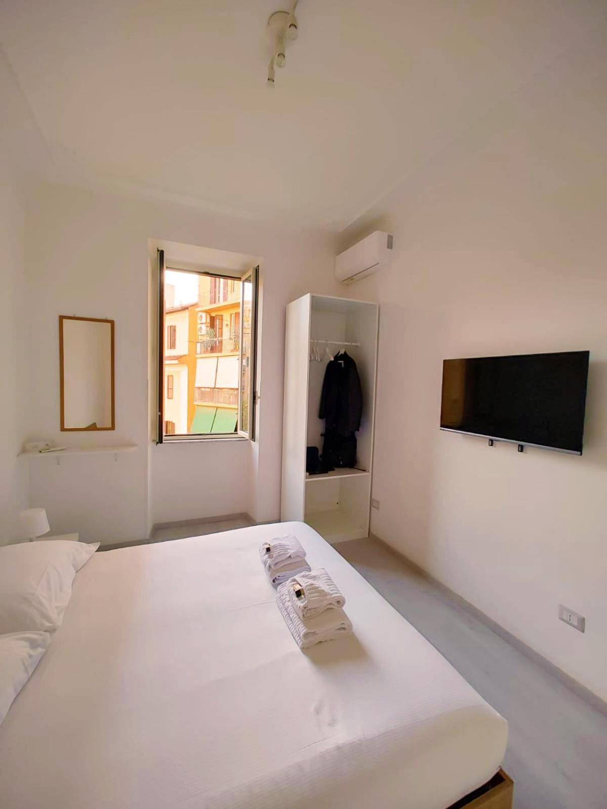 Vivirome - 2 Bedrooms Apartment - San Giovanni Buitenkant foto