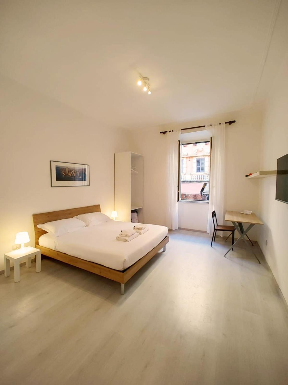 Vivirome - 2 Bedrooms Apartment - San Giovanni Buitenkant foto