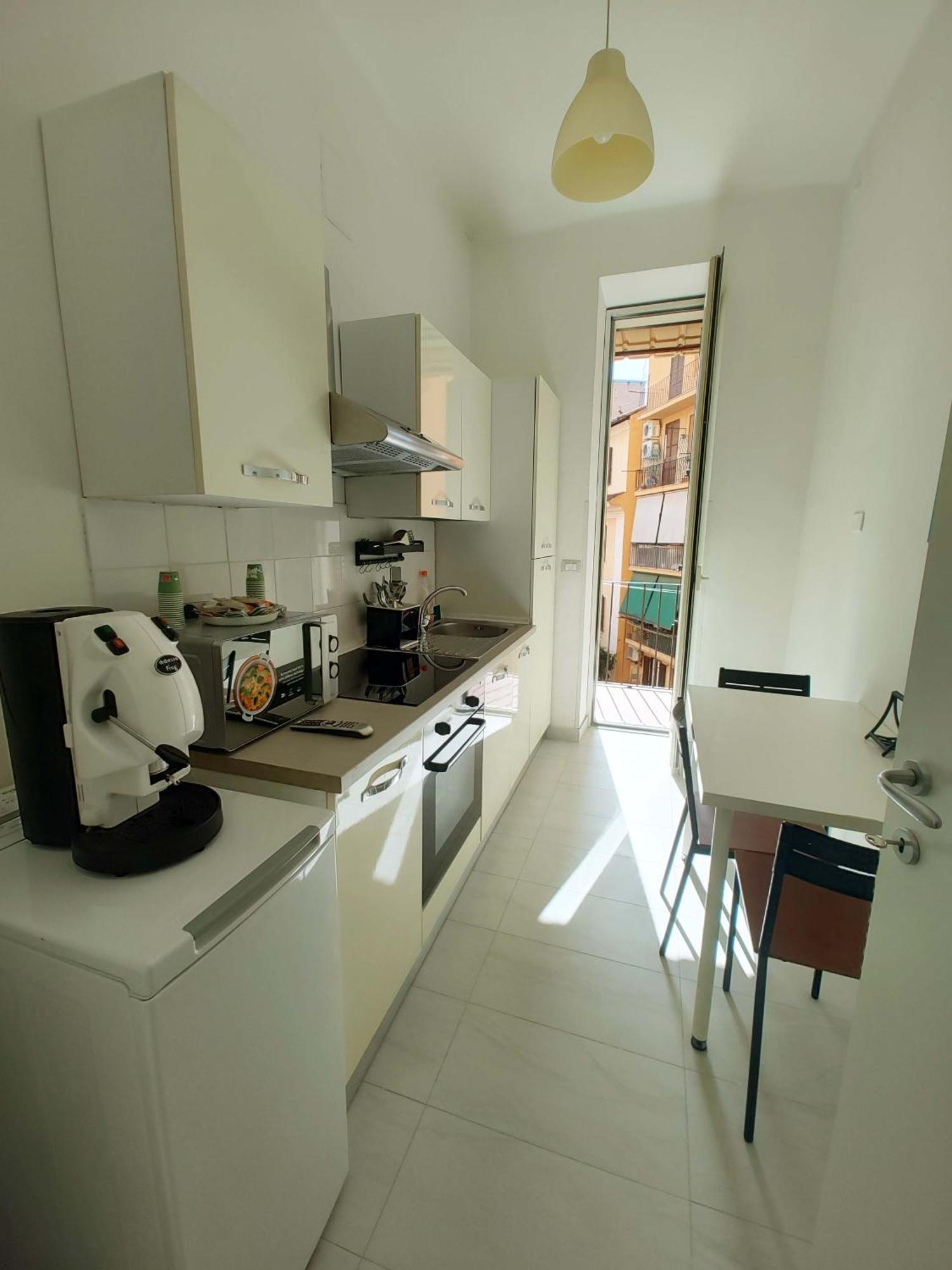 Vivirome - 2 Bedrooms Apartment - San Giovanni Buitenkant foto
